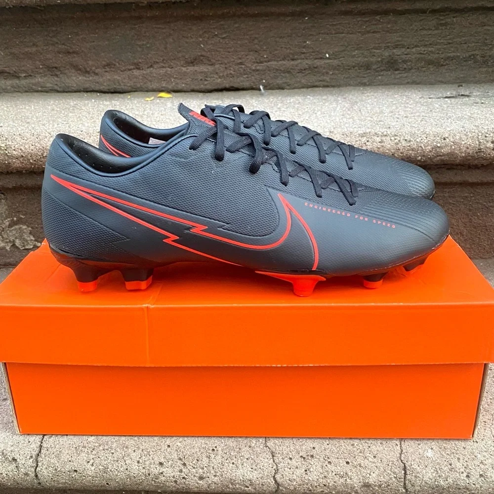 Nike Vapor 13 Academy FG/MG Soccer Cleats - (AT5269 060) size 9.5 NWT - Picture 2 of 11